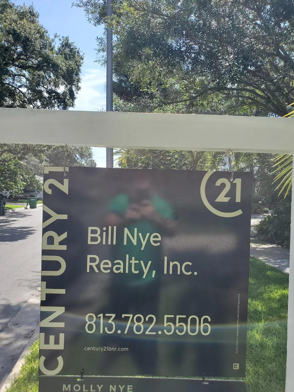 Bill Nye the science Guy branched out into real estate apparently