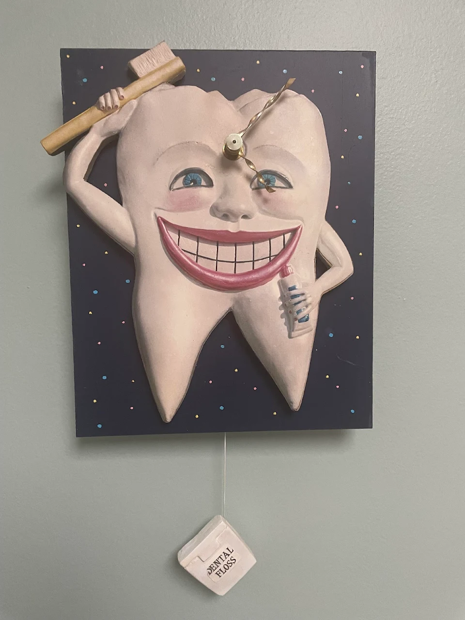 Smiling Tooth Clock